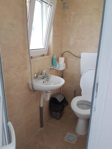 Фото номера Номер с кроватью размера «queen-size» и видом на бассейн Гостевой дом Casa Antonia si Maria г. Остров 13